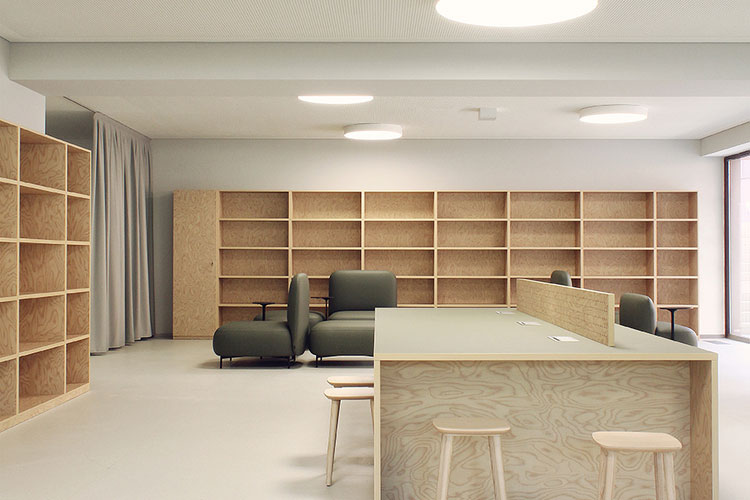 Scuola Enrico Fermi (biblioteca), BDR bureau, Torino, 2019; fotografia di Simone Bossi