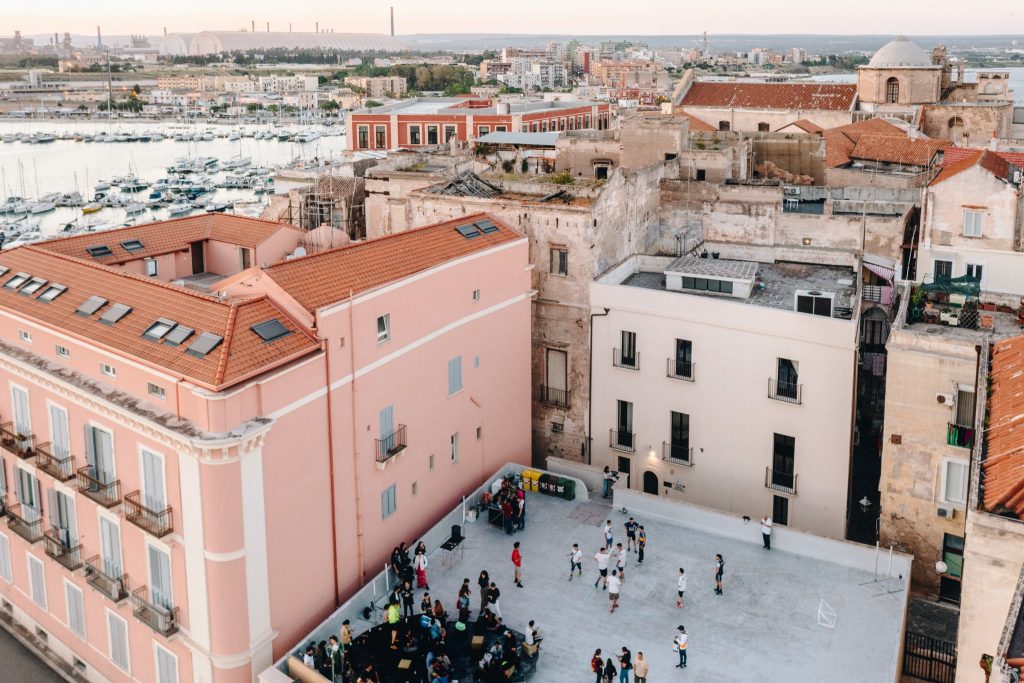 EP03 CORPI COME INFRASTRUTTURE, Post Disaster Rooftops, Taranto, 2022, primo premio Creative Living Lab